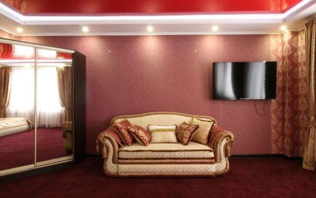 Отель Империал