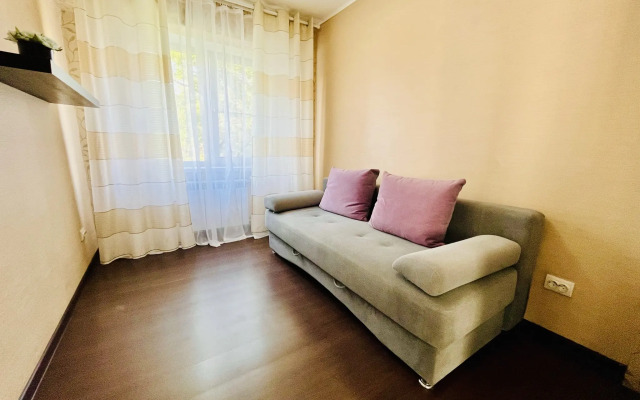 3kh Komnatnaya Kvartira U Zhd Vokzala Flat