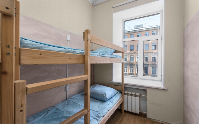 Na Vosstaniya Living Quarters