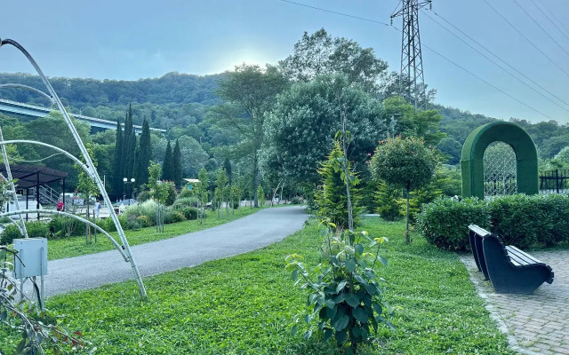 Uyutnaya V Samom Zelenom Rayone Sochi