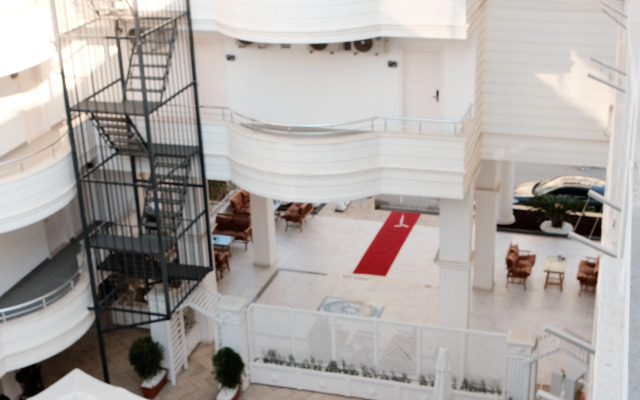 Club Efes Otel