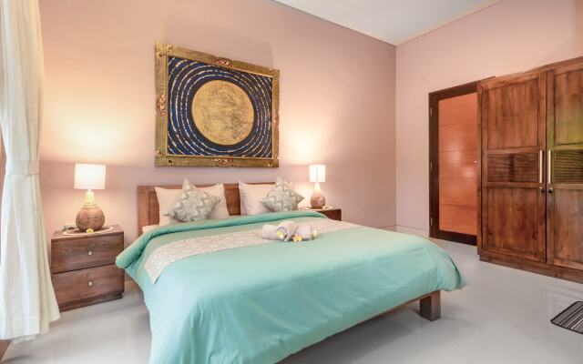 Blue Swing Villa