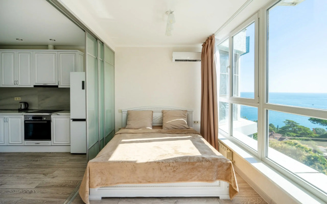 Апартаменты Уютная студия с видом на море