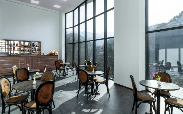 Ani Forest Hills Resort Hotel
