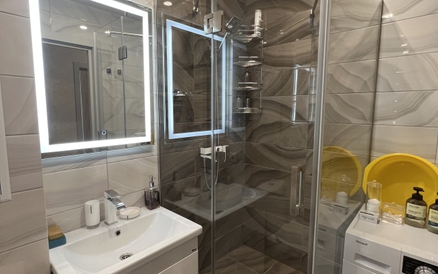 Vblizi s Olimpiyskoy Derevney Flat