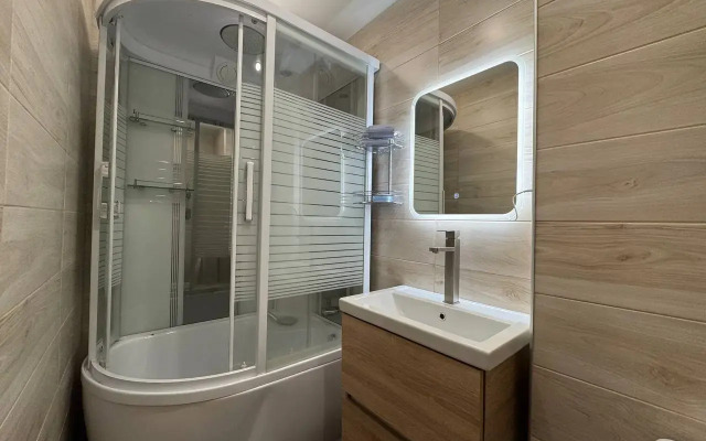 Uyut Flat