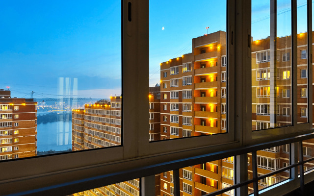 Uyutnaya V Tsentre Goroda S Vidom Na Angaru Flat