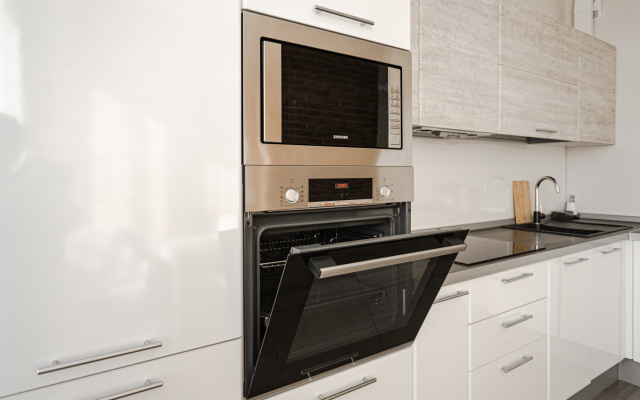 Апартаменты Lalapart Loft Style с лоджией и отдельной кухней в ЖК Савеловский Сити