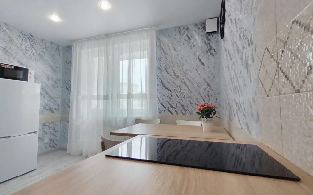 Квартира На Баженова 4/1