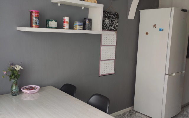 Svetlaya 3-komn. na Grebnom kanale Flat