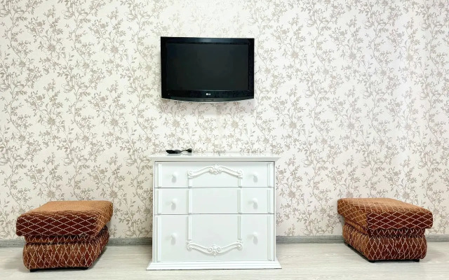 Квартира Трехкомнатная в Центре на Весенней напротив Драмтеатра