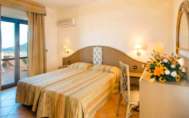 Hotel Village Club Porto Rhoca