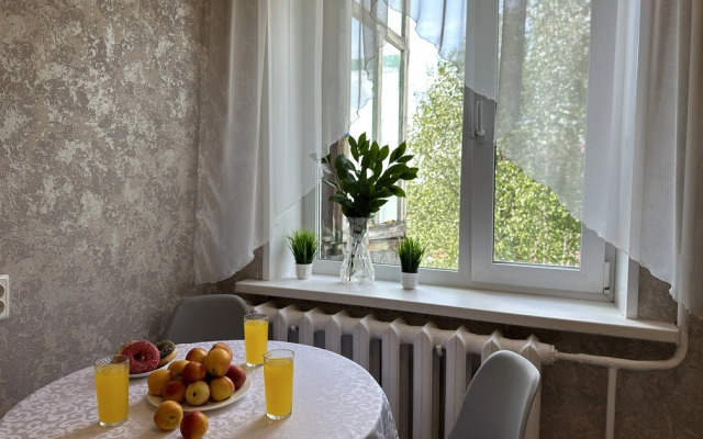 Apartamentyi Odnokomnatnyie apartamentyi v 10-om mikrorajone