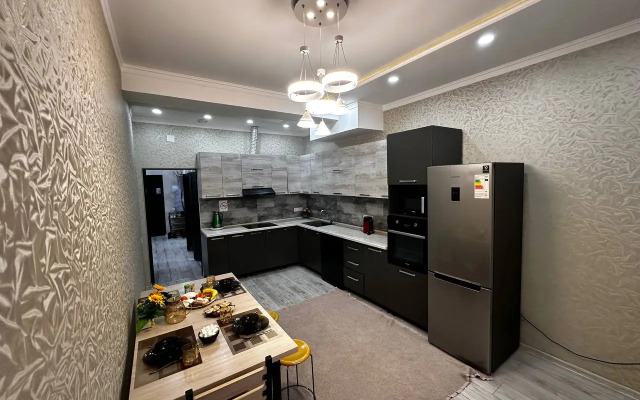 S Udobnym Raspolozheniem Flat