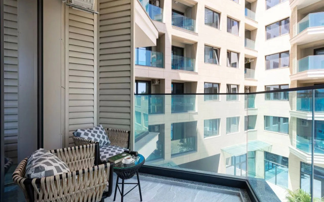 Na Ulitse Drazhinskogo 48 Flat