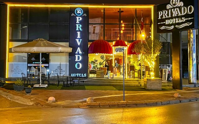 Privado Hotels