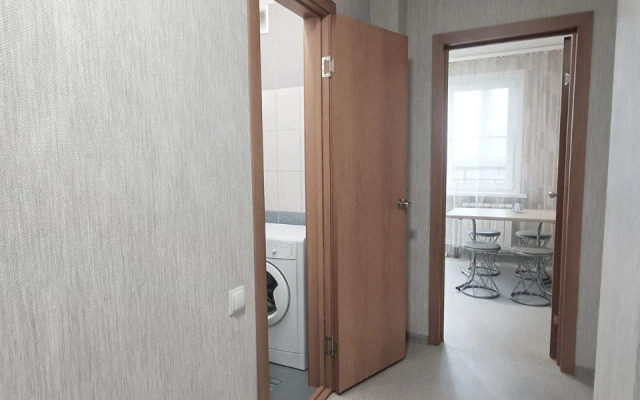 2kh Komnatnaya Ryadom S Ashan ul Krivenkova Flat