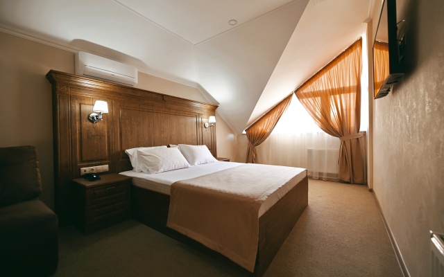 Karetnyij Dvorik Hotel