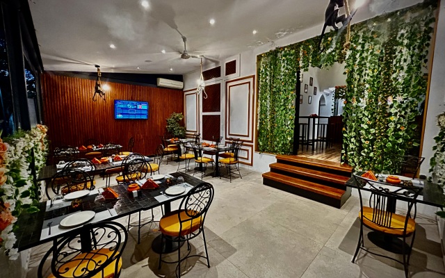 Hotel Les Trois Palmiers, Hotel