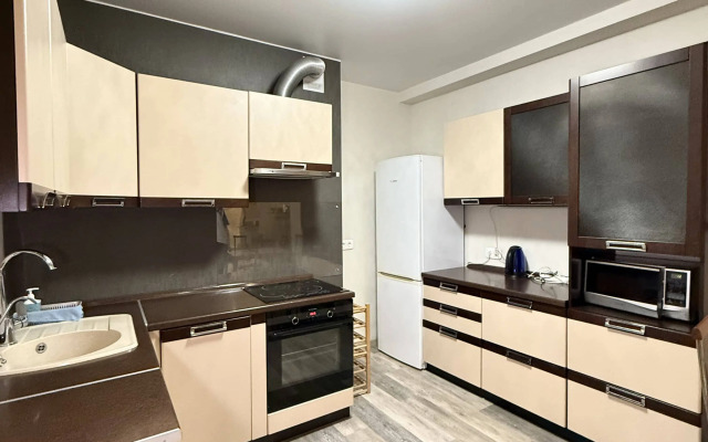 Квартира Трёхкомнатная с уютным ремонтом и видом на город