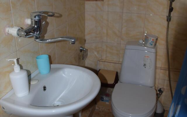 Maksim Guest House