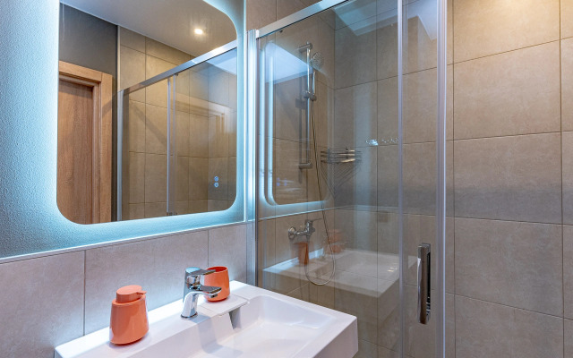 Апартаменты Студия у Метро 705-2