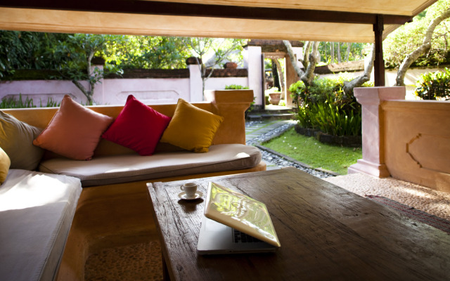 La Taverna Suites Hotels