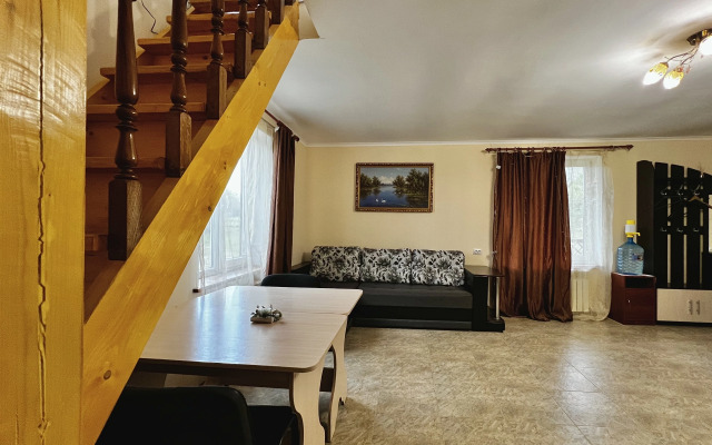 Гостевой дом Загородный таунхаус на берегу собственно водоёма