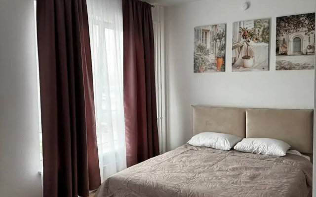 V Parkovom Flat