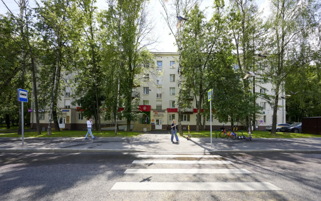 17 Chernomorskiy Bulvar 17/1 Apartment