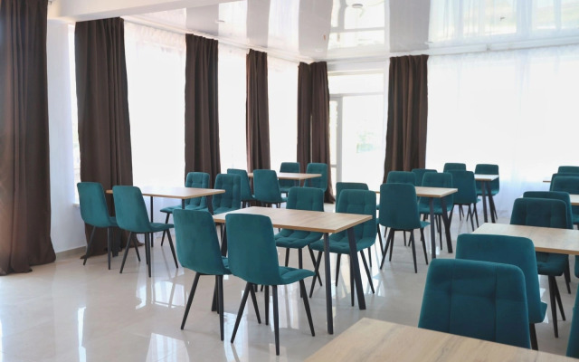 Golden City Hotel