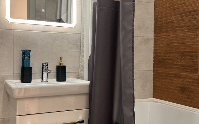 Po adresu Geroya Sovetskogo Soyuza Aristarkhova 5 Flat