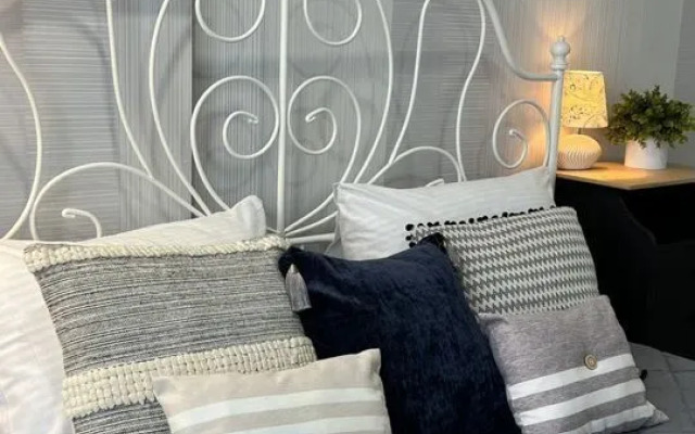 Na ulitse Yeleny Kolesovoy 26B Flat