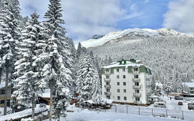 Квартира ArtHouse Dombay 5