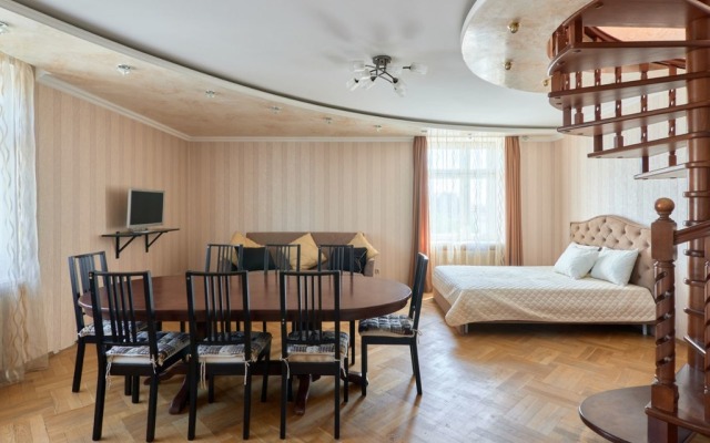 2-kh Urovnevye Apartamenty u metro Sukonnaya Sloboda