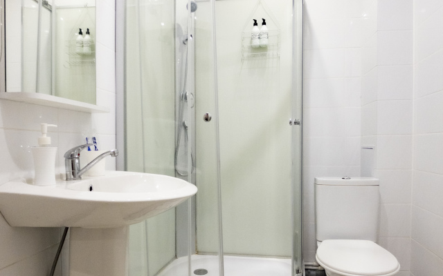 Квартира Уютная Студия в Академ Riverside