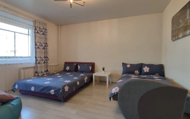 2-Komnatnaya V Omske Na Krupskoy 12 Flat