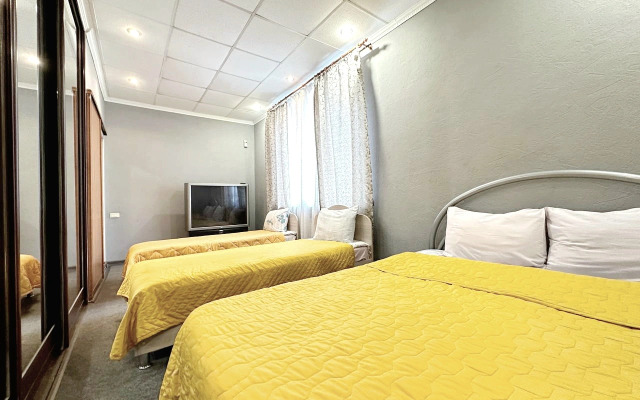 Квартира Четырехкомнатная в Центре на Островского