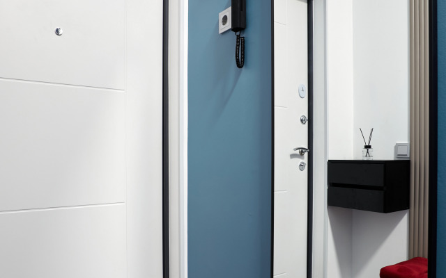 Апартаменты MyHomeYourHome на Проспекте Буденного д.15