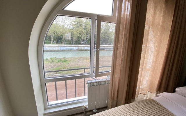 Lux Merilin Monroe Apartments