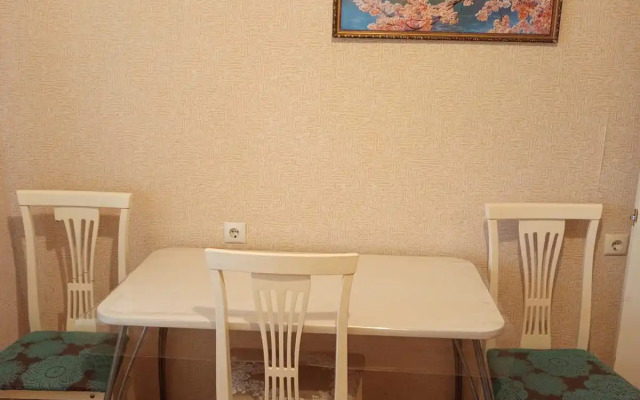 Domashniy Ochag Na Ulitse Artema 118 Flat