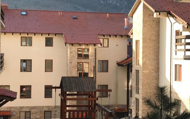 Romanovskie s vidom na gory v Krasnoj polyane Apartments