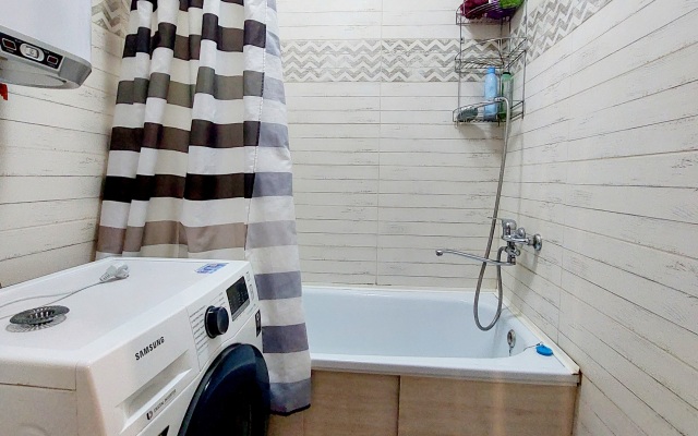 Sutki - Chasy Flat