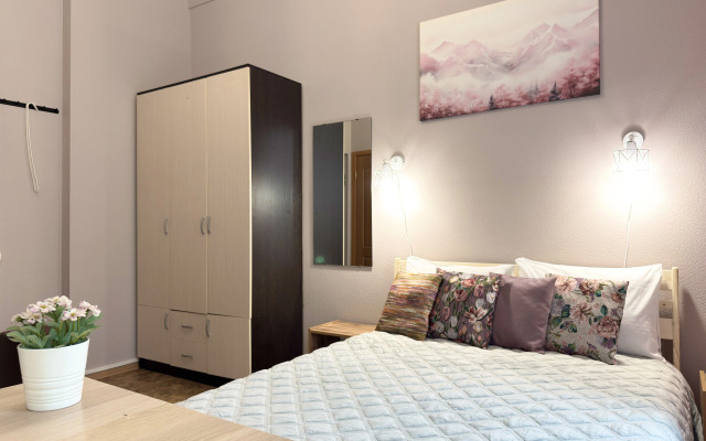 Квартира Уютная студия у метро Чернышевская Гости Дома