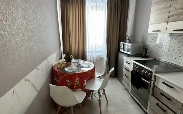 Na Ulitse 50 Let Oktyabrya 203/1 Flat