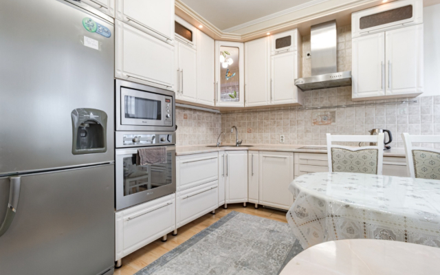 Vozle Naberezhnoy Flat