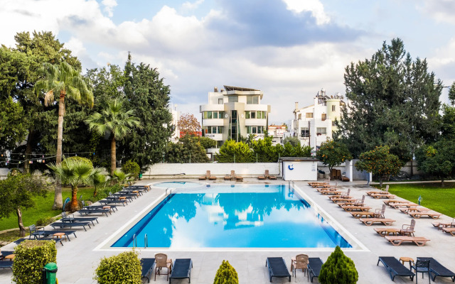 Pia Bella Hotel