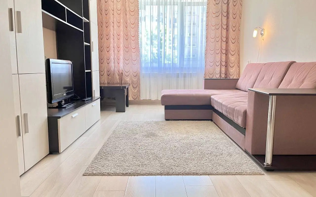 Uyutnaya 2-K Kvartira Na Pushkina Flat