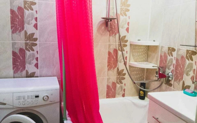 Uyutnaya I Chistaya U Kliniki Mntk Flat