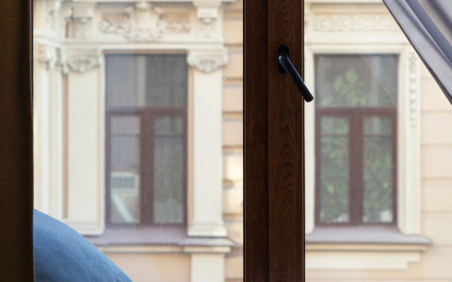 Квартира Евро-двухкомнатная с видом на Столярный переулок №3